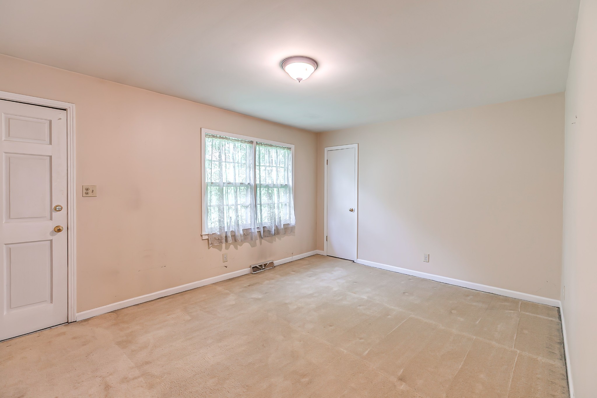 904 Cheairs Circle Columbia TN 38401