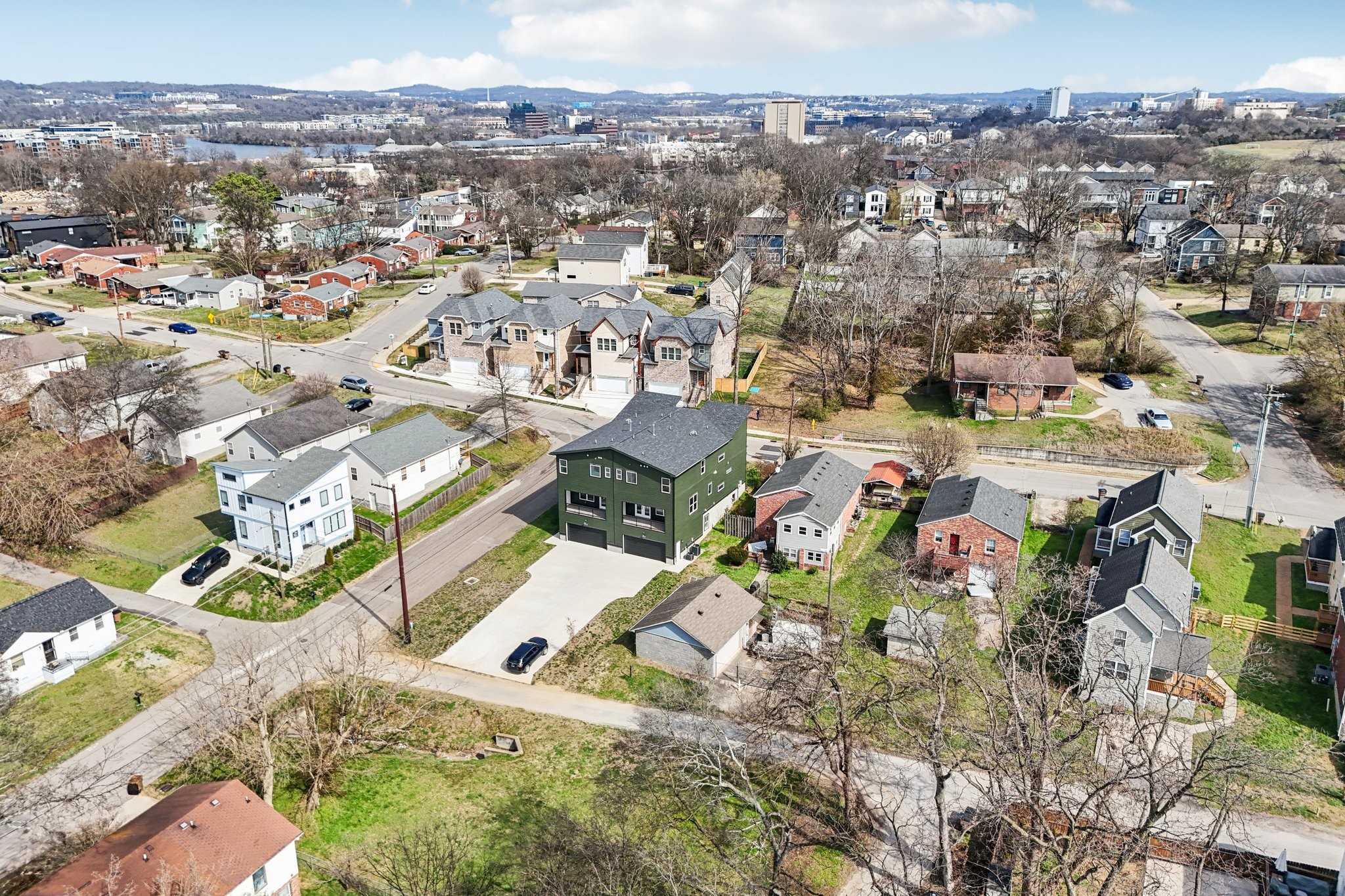 2213 18th Ave, N Nashville TN 37208
