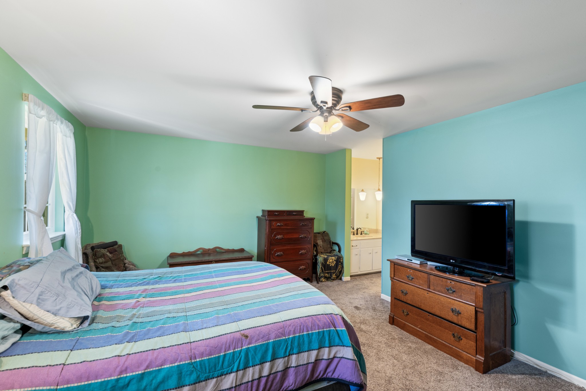 8300 Sawyer Brown Road Nashville TN 37221