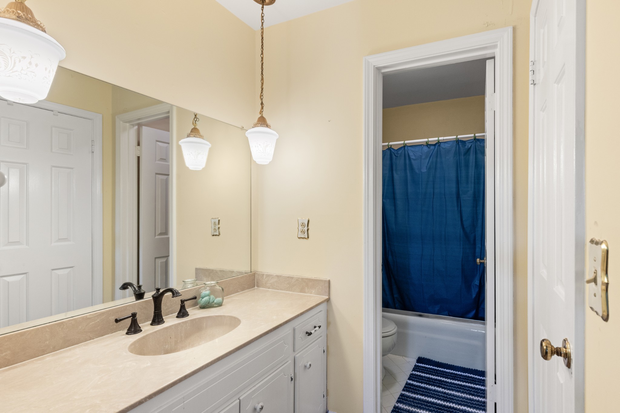 8300 Sawyer Brown Road Nashville TN 37221