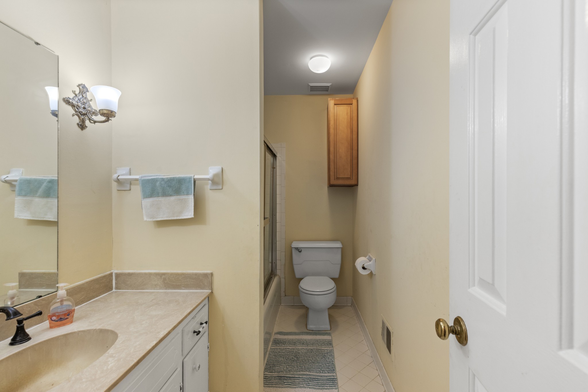 8300 Sawyer Brown Road Nashville TN 37221
