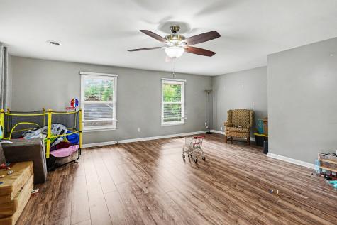 2202 Woodmont Drive Springfield TN 37172