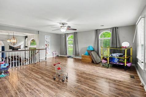 2202 Woodmont Drive Springfield TN 37172