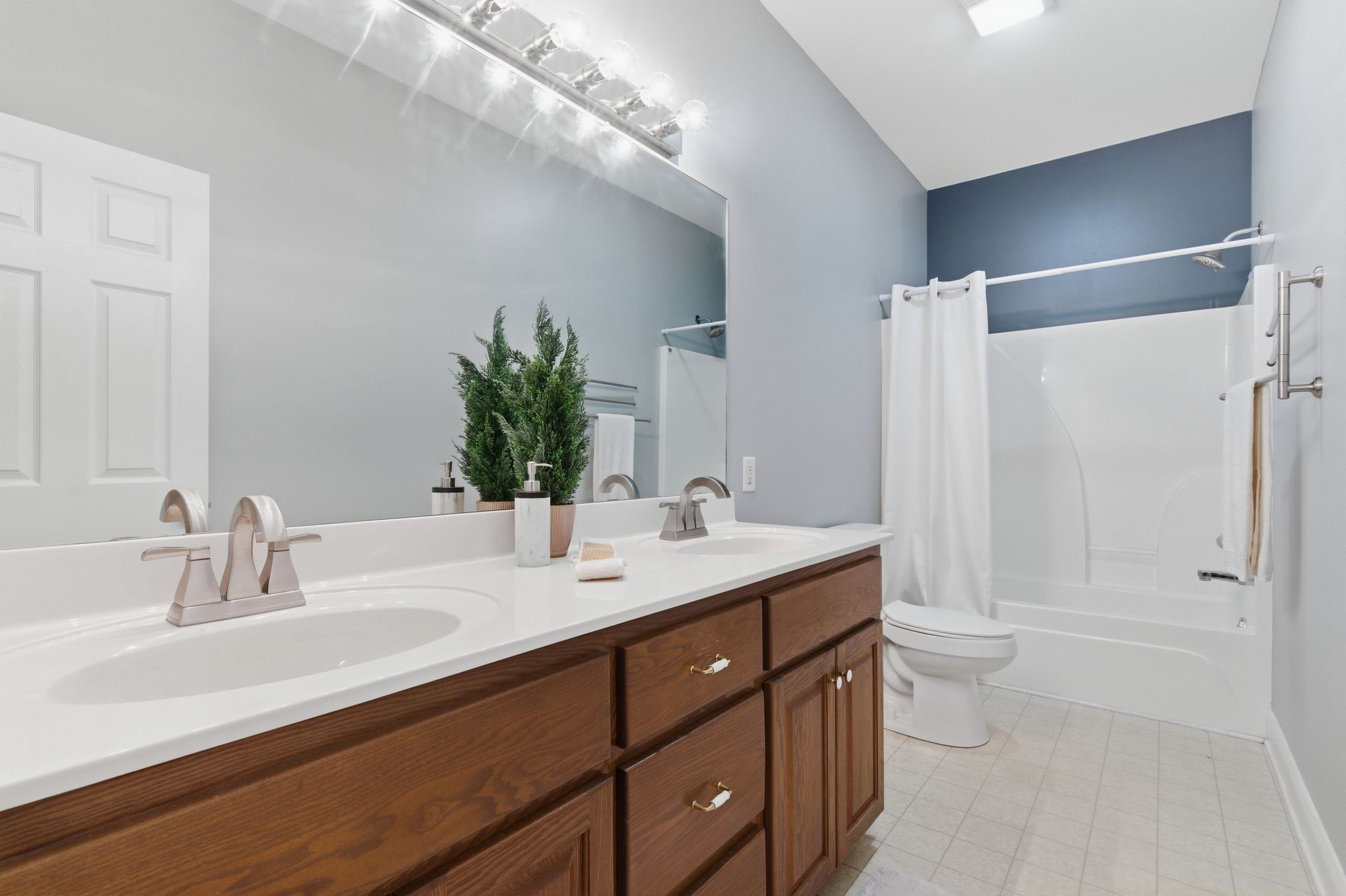2845 Hillcrest Drive Centerville TN 37033