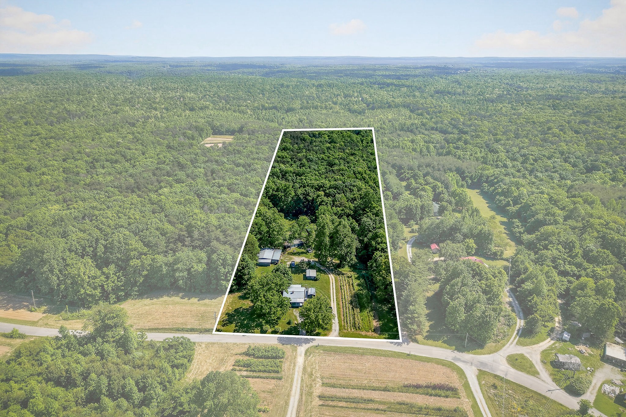 1720 Besstown Road Beersheba Springs TN 37305