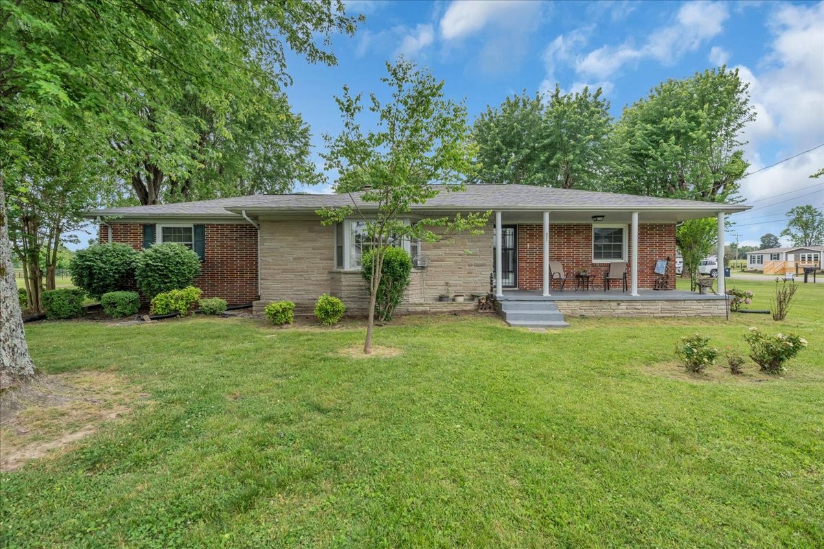 921 Dry Creek Road Smithville TN 37166