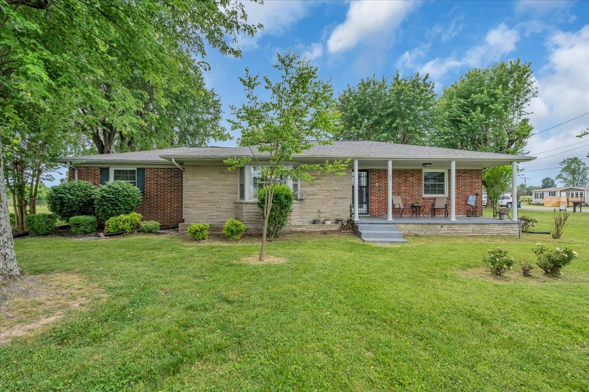 921 Dry Creek Road Smithville TN 37166