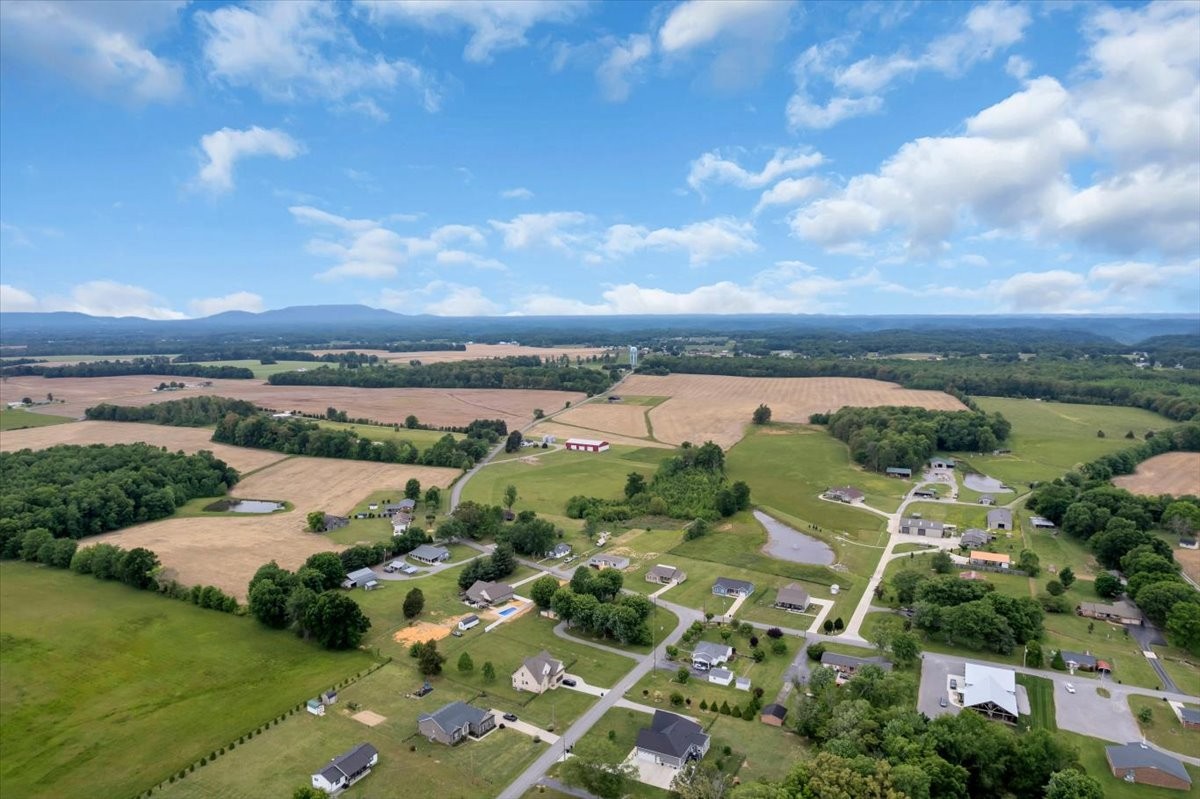 921 Dry Creek Road Smithville TN 37166