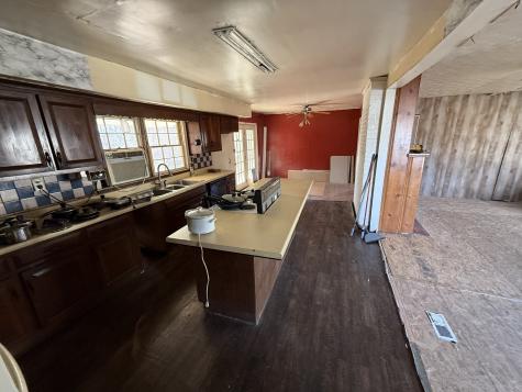 10861 Old Highway 52 Westmoreland TN 37186