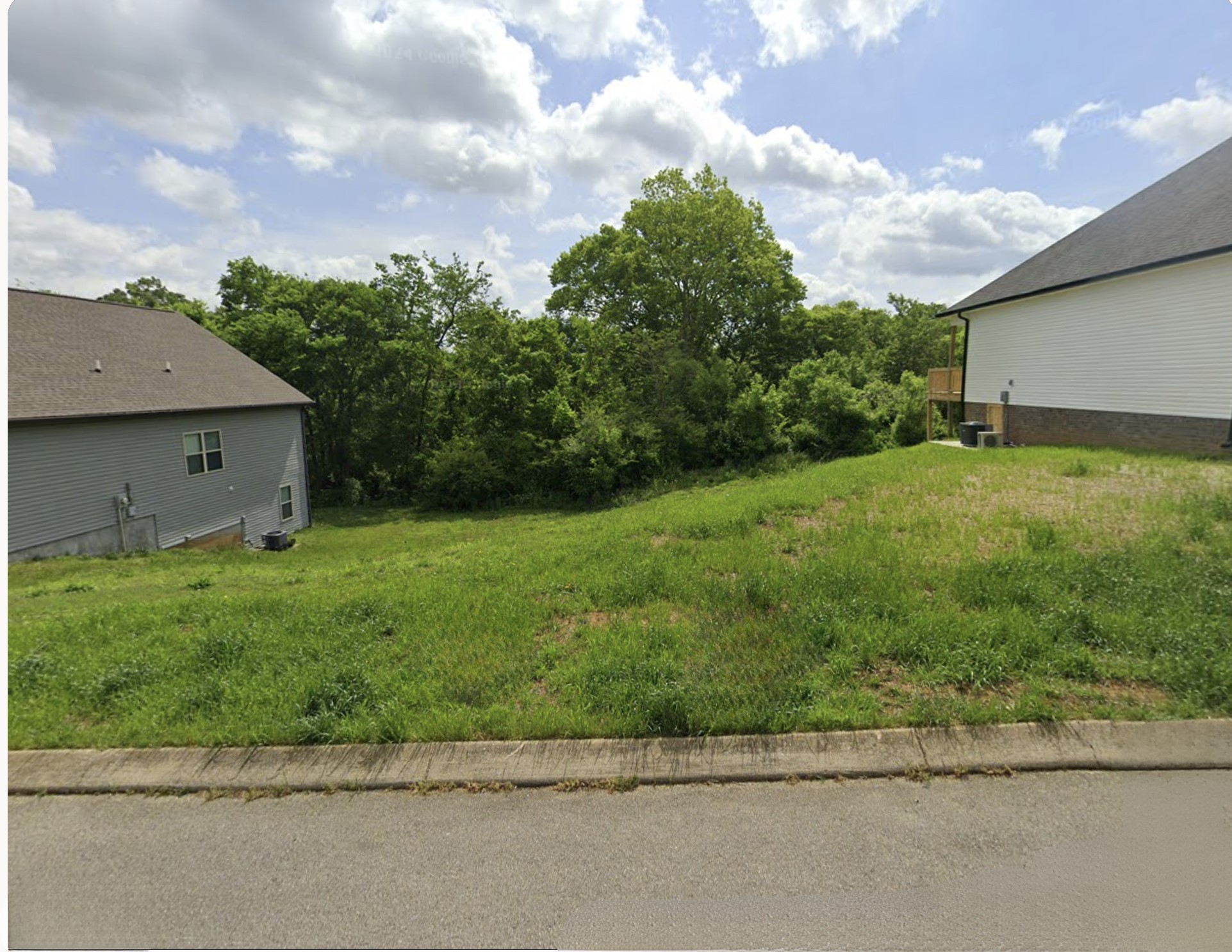 1243 Oxford Village Cove Columbia TN 38401