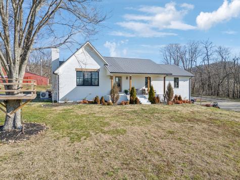 4676 Reed Road, E Thompsons Station TN 37179