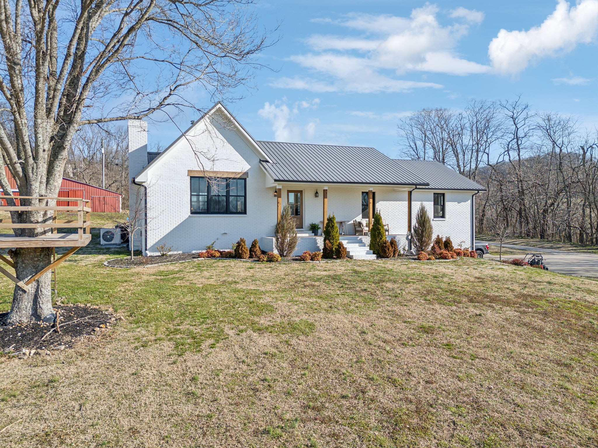 4676 Reed Road, E Thompsons Station TN 37179