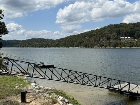 705 River Front Drive Clifton TN 38425