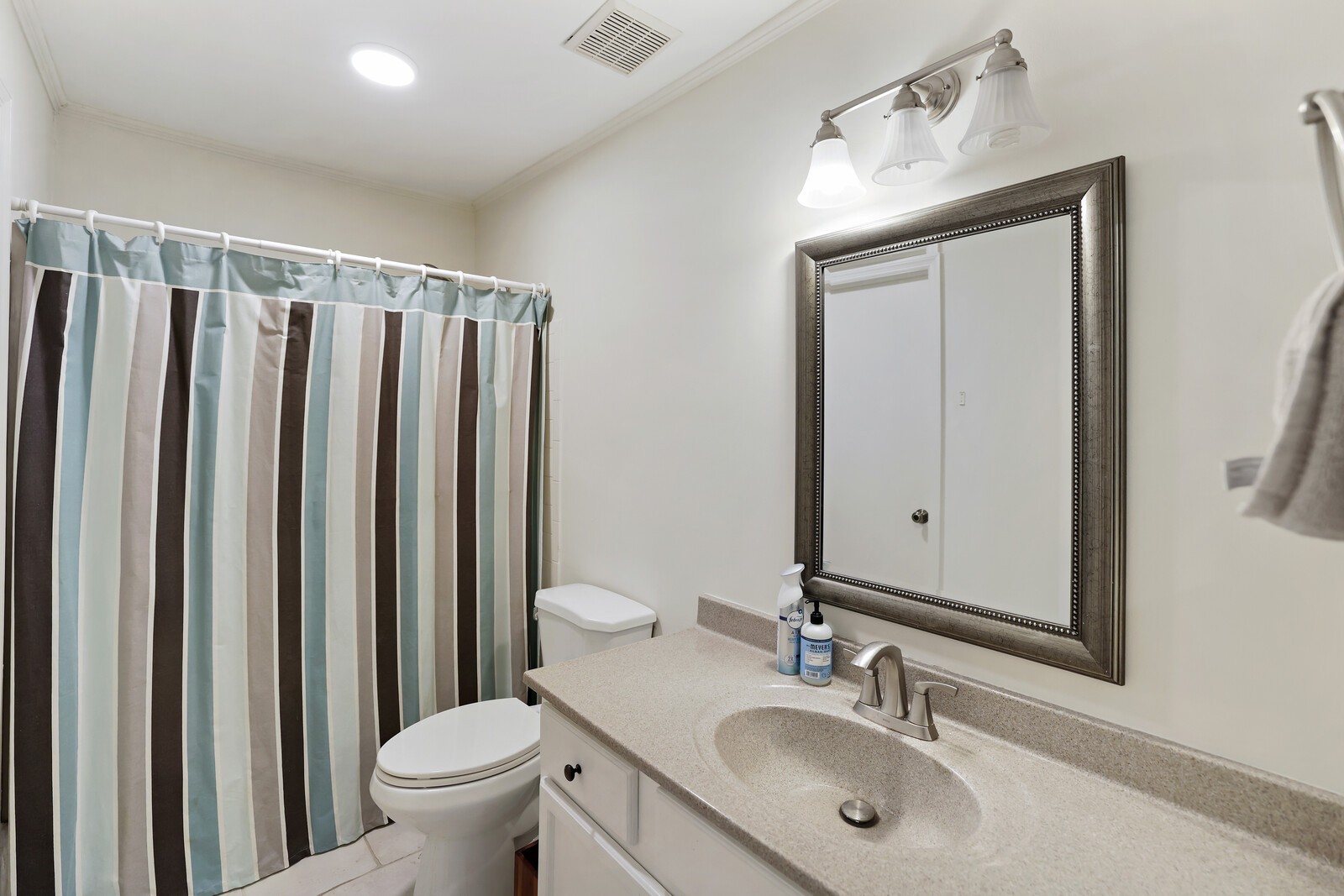 4487 Post Place Nashville TN 37205
