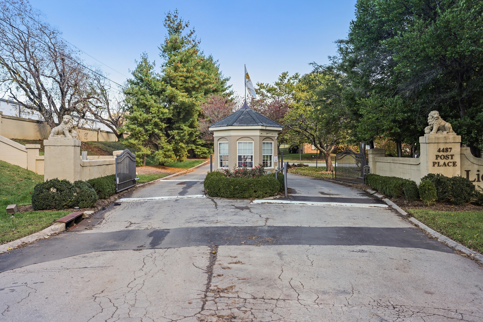 4487 Post Place Nashville TN 37205