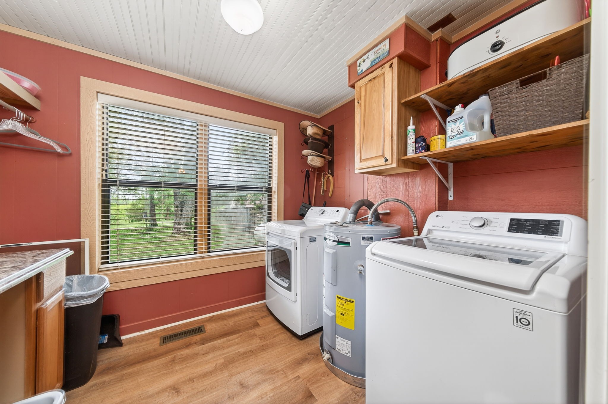 7400 Franks Ferry Road Walling TN 38587