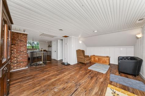 7400 Franks Ferry Road Walling TN 38587