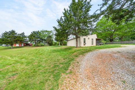 7400 Franks Ferry Road Walling TN 38587