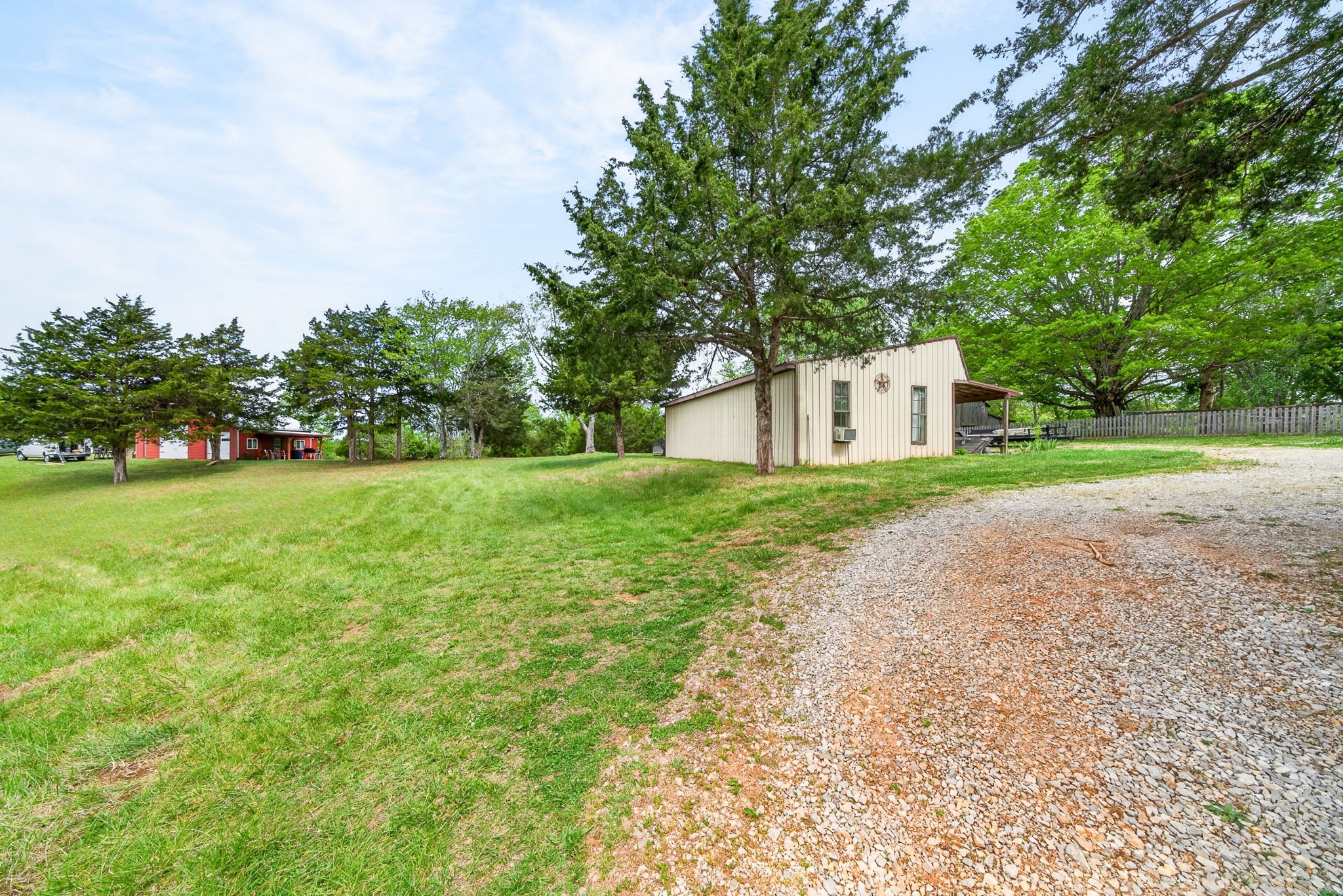7400 Franks Ferry Road Walling TN 38587