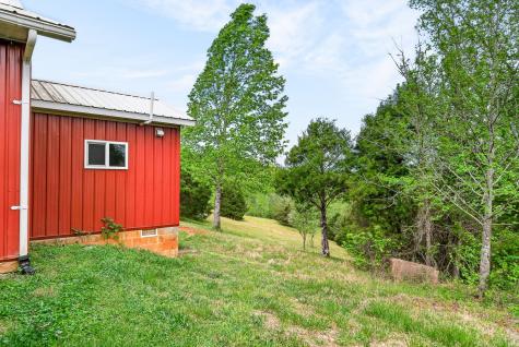 7400 Franks Ferry Road Walling TN 38587