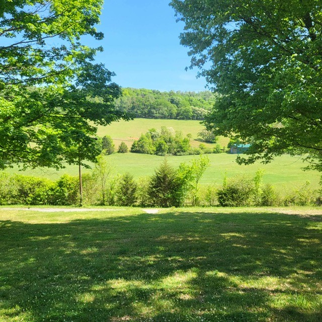 7400 Franks Ferry Road Walling TN 38587