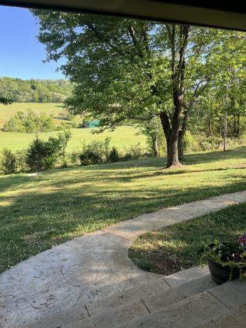 7400 Franks Ferry Road Walling TN 38587