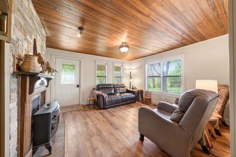 7400 Franks Ferry Road Walling TN 38587