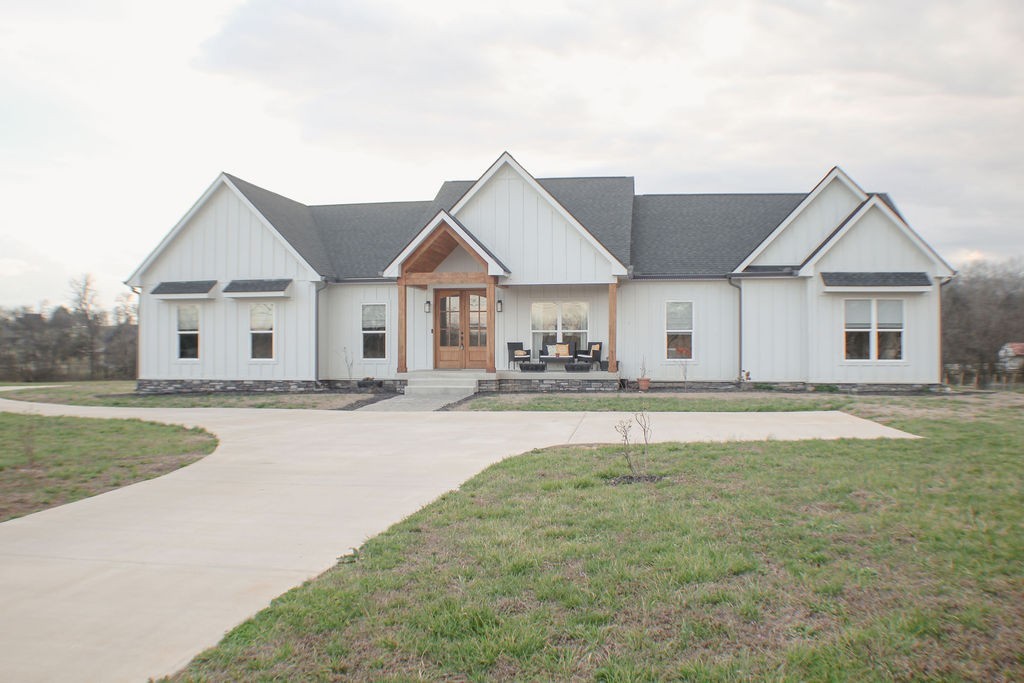 1869 Highway 25 Gallatin TN 37066