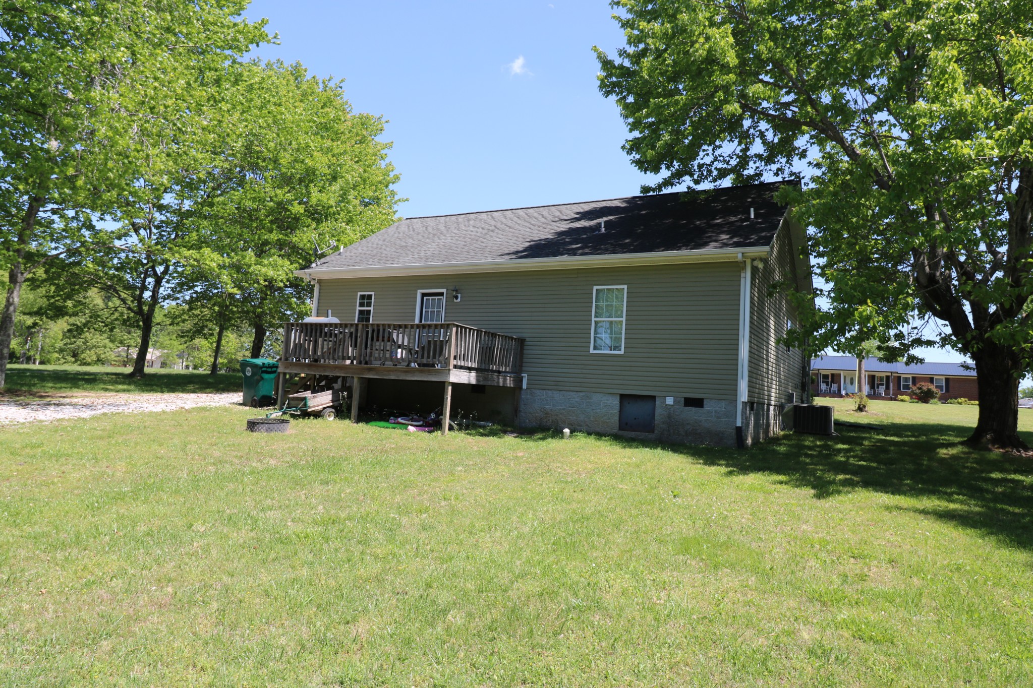 543 Main Street Mc Ewen TN 37101
