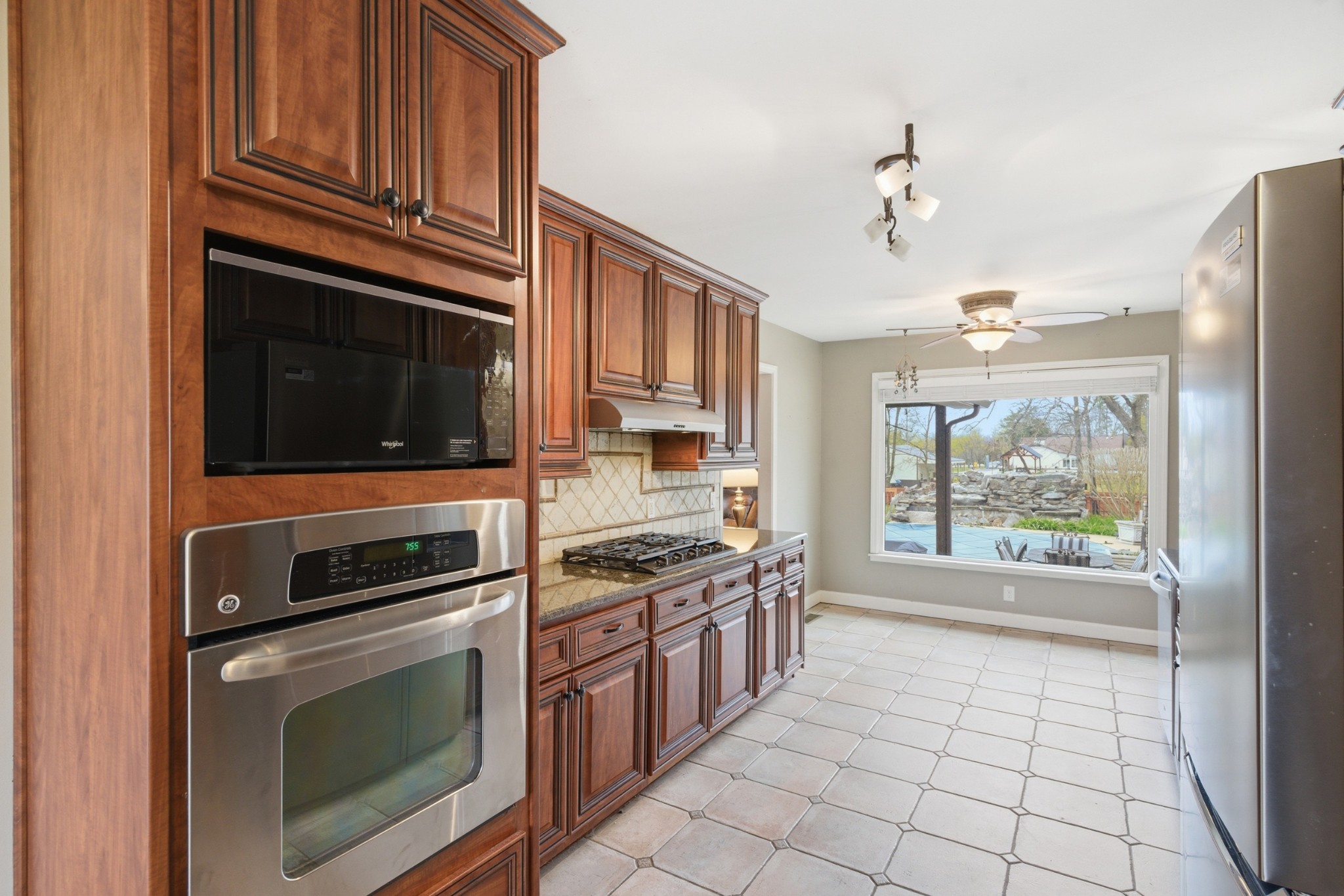 3016 Dell Drive Hermitage TN 37076