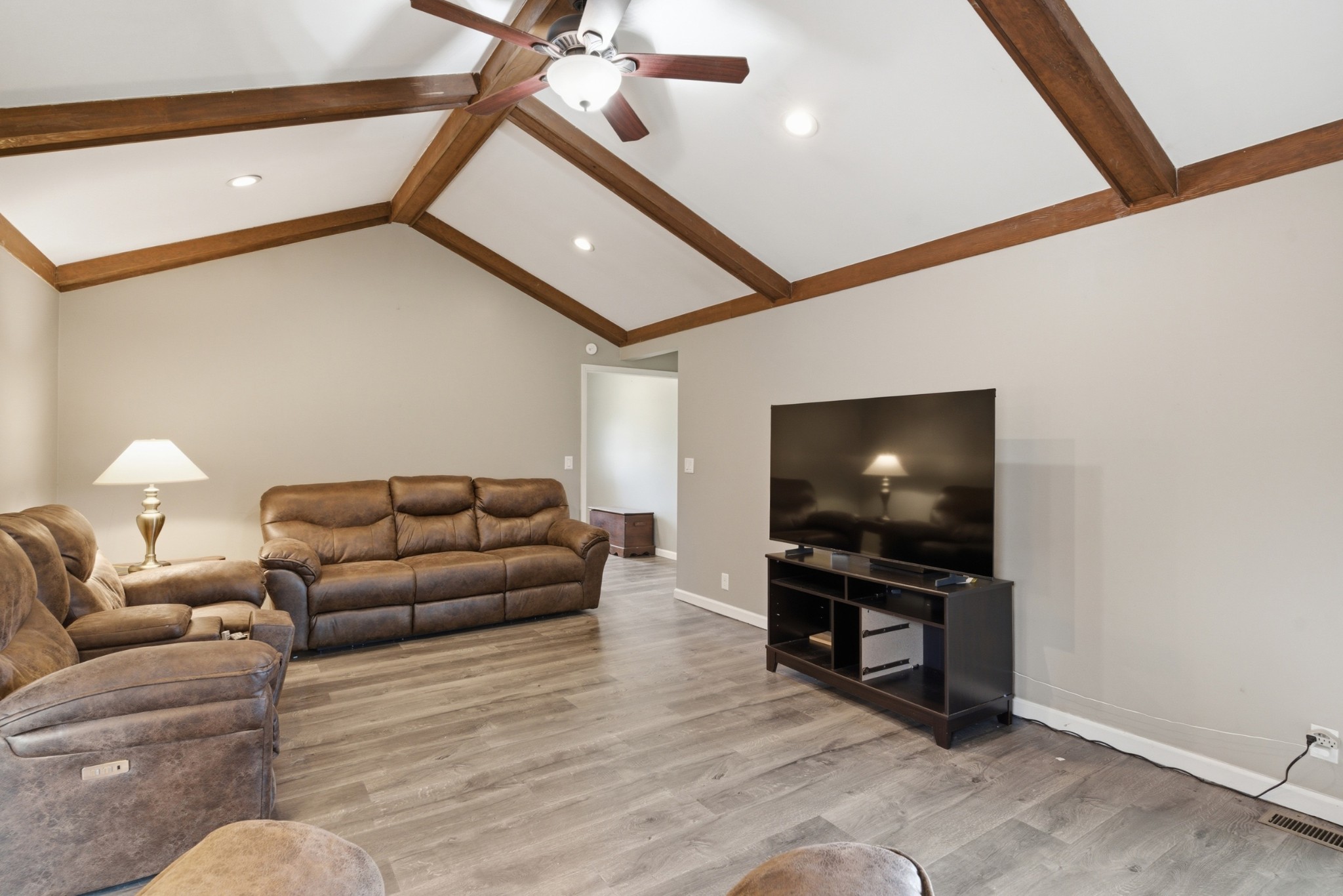 3016 Dell Drive Hermitage TN 37076