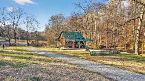 5084 Dorris Road Greenbrier TN 37073