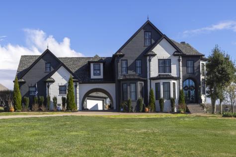 2011 Dorchester Drive Lebanon TN 37090