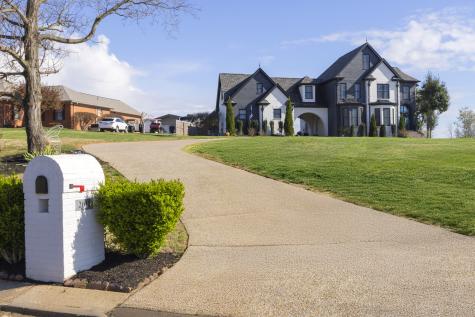 2011 Dorchester Drive Lebanon TN 37090
