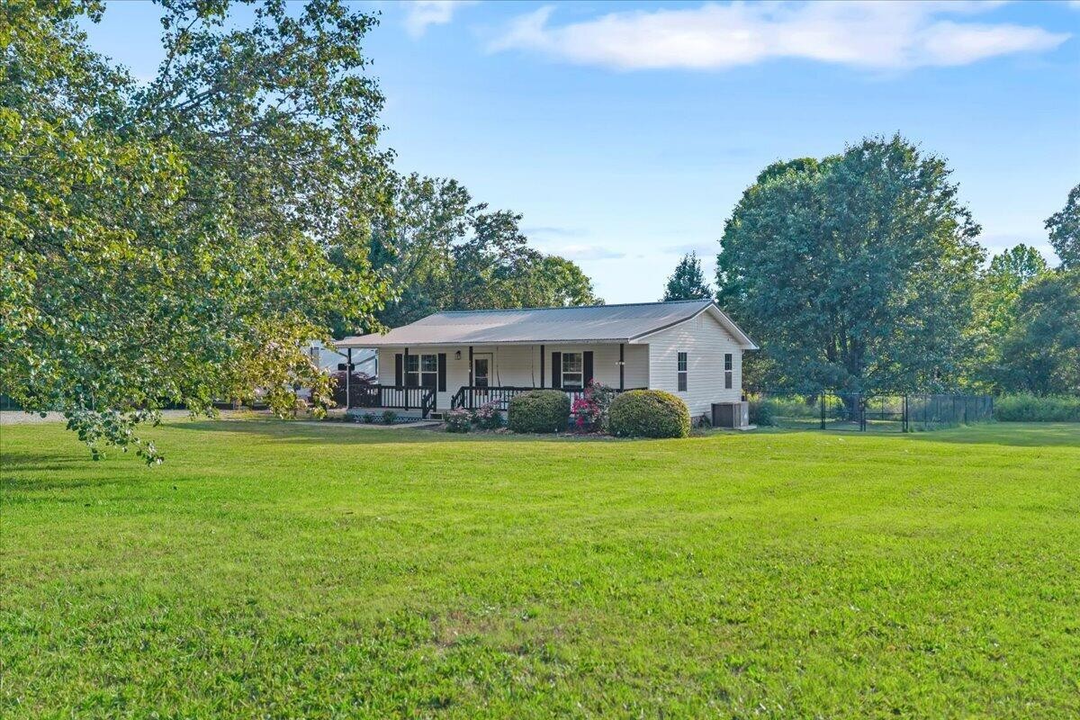 619 Huff Bend Ten Mile TN 37880