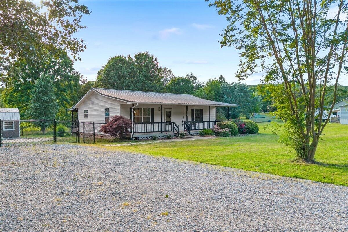619 Huff Bend Ten Mile TN 37880