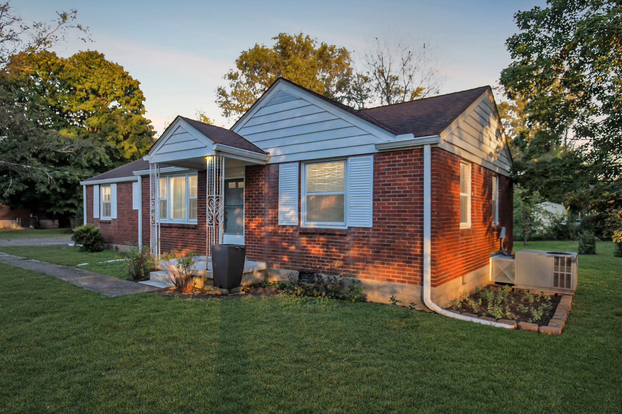 709 Nix Pass Madison TN 37115