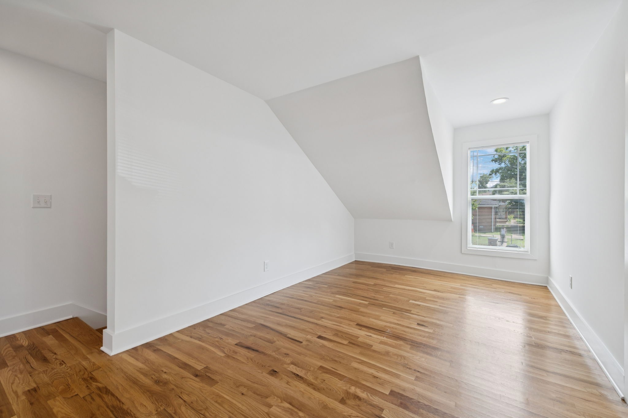 1613 23rd Ave, N Nashville TN 37208