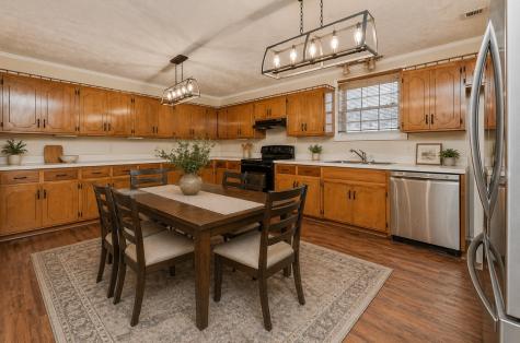 10112 Old Highway 46 Bon Aqua TN 37025
