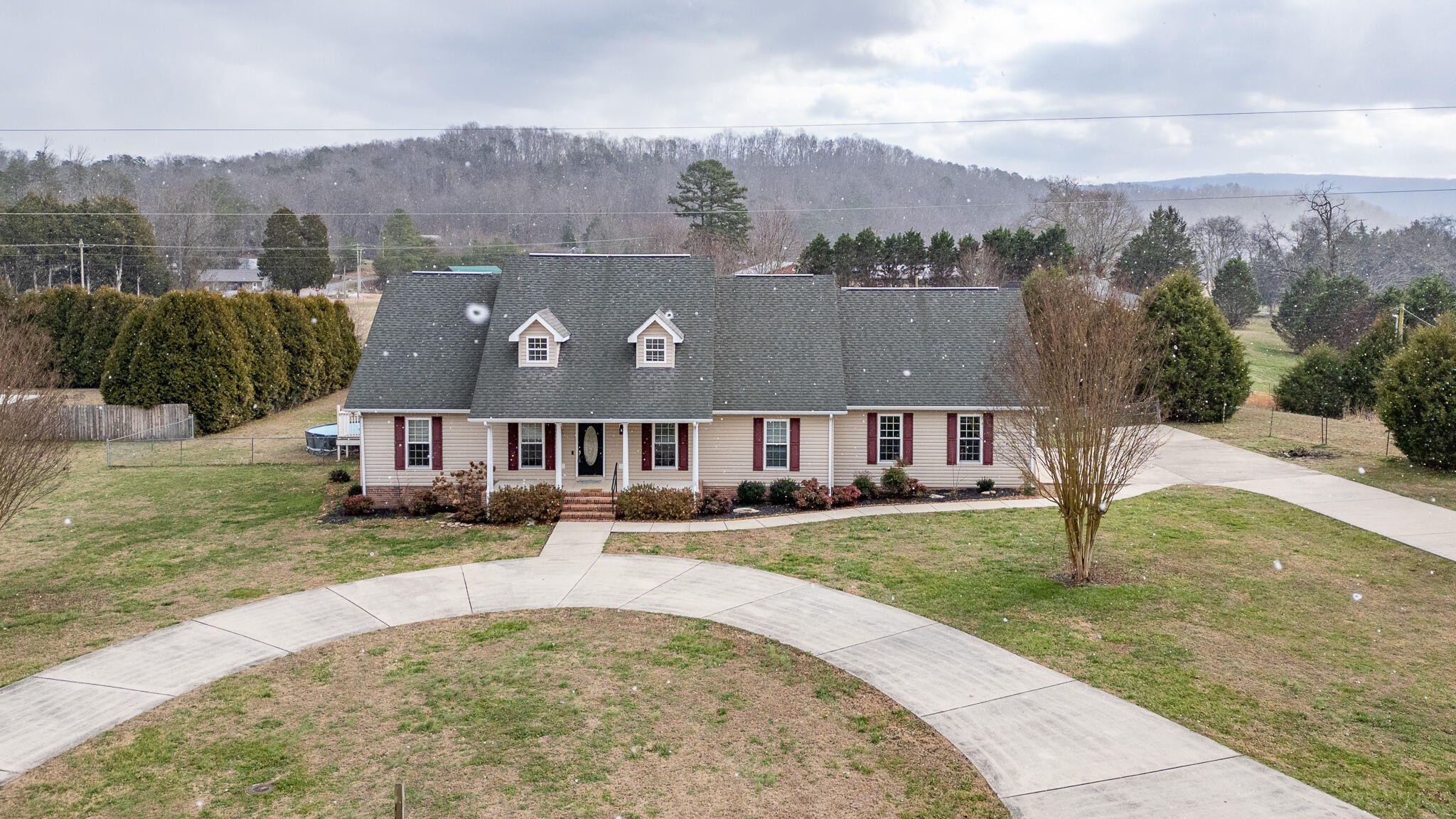 87 Happy Valley Road Dunlap TN 37327
