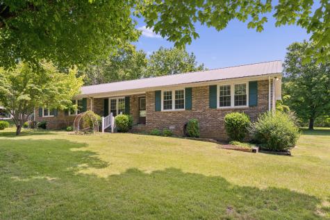 8904 Pinewood Road Lyles TN 37098
