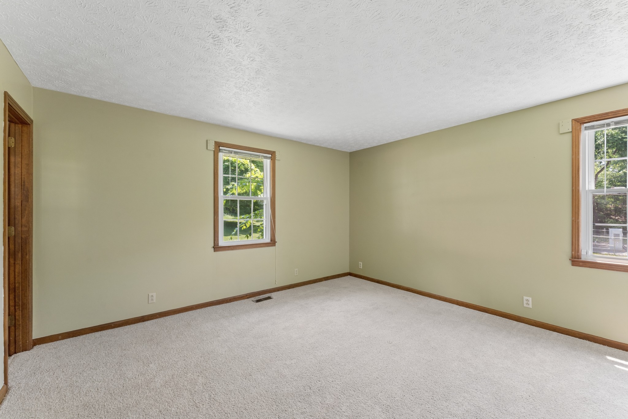8904 Pinewood Road Lyles TN 37098