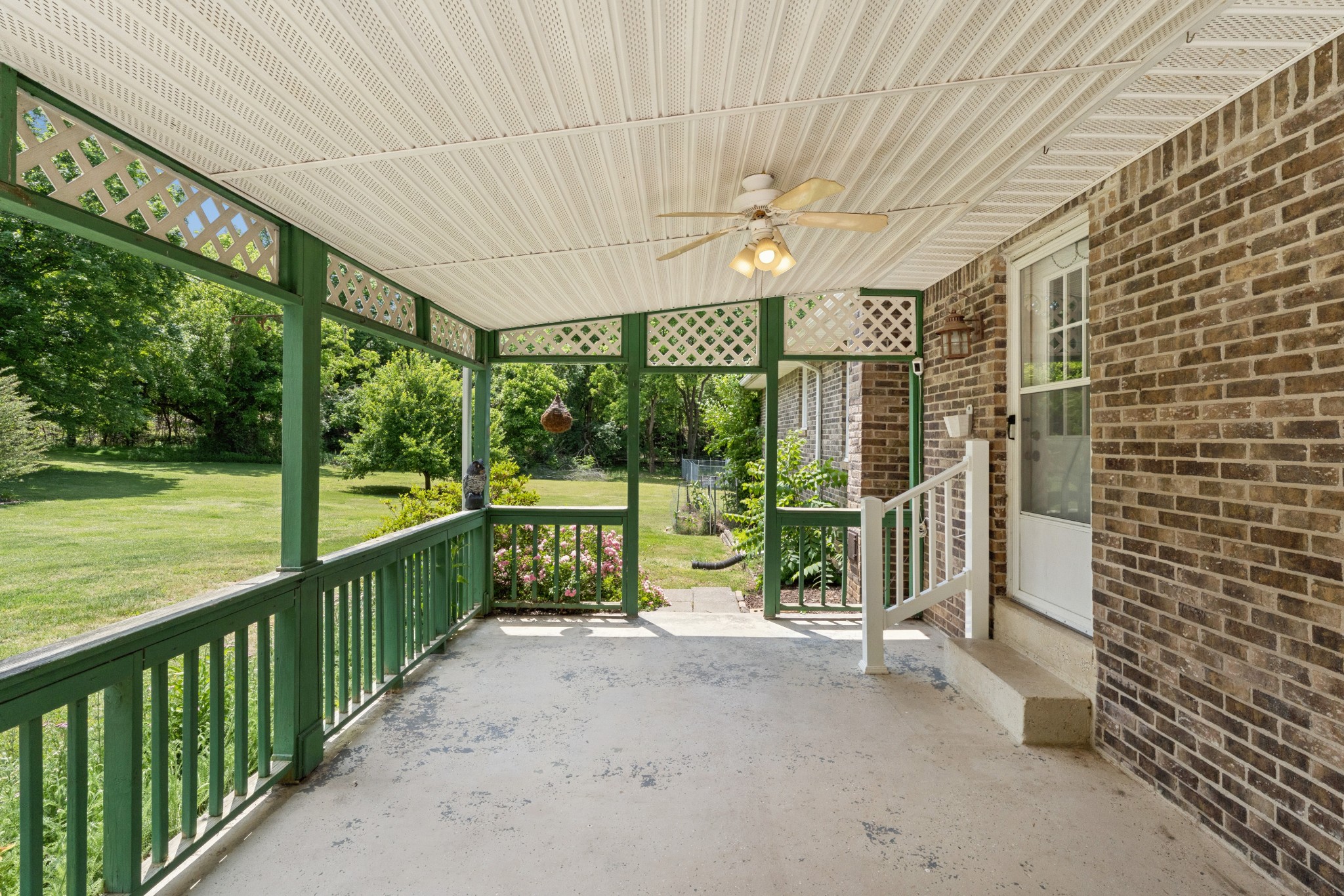 8904 Pinewood Road Lyles TN 37098