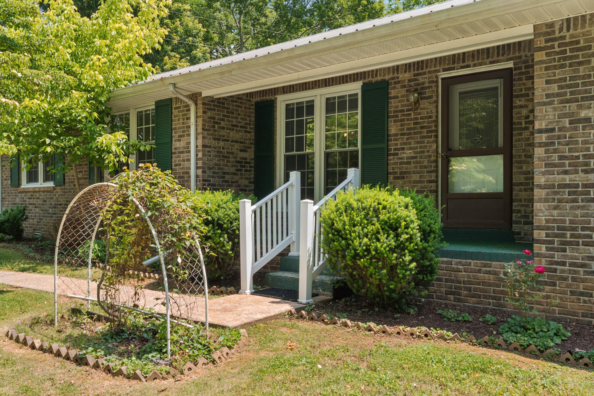 8904 Pinewood Road Lyles TN 37098