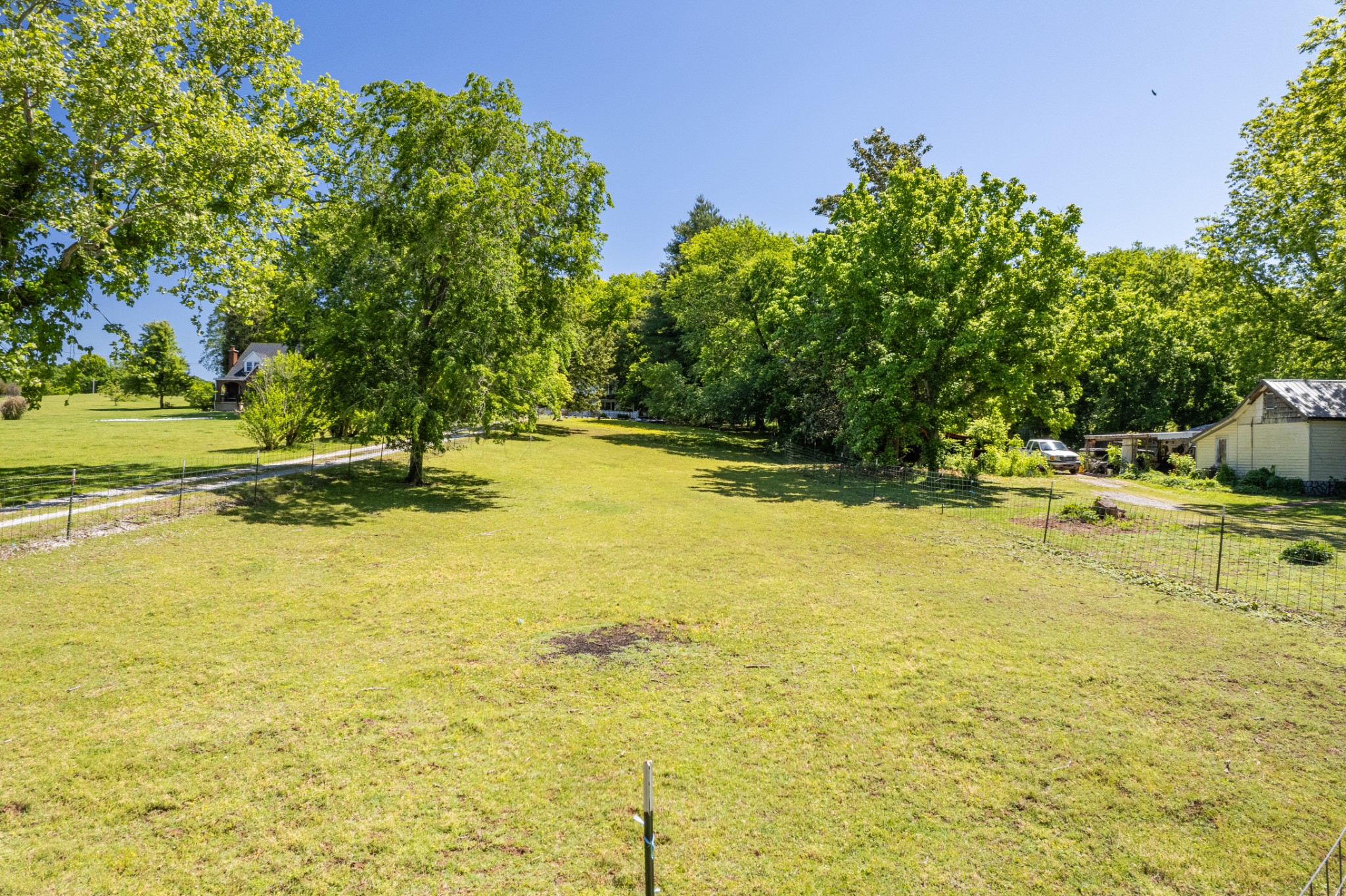 1558 Santa Fe Pike Columbia TN 38401