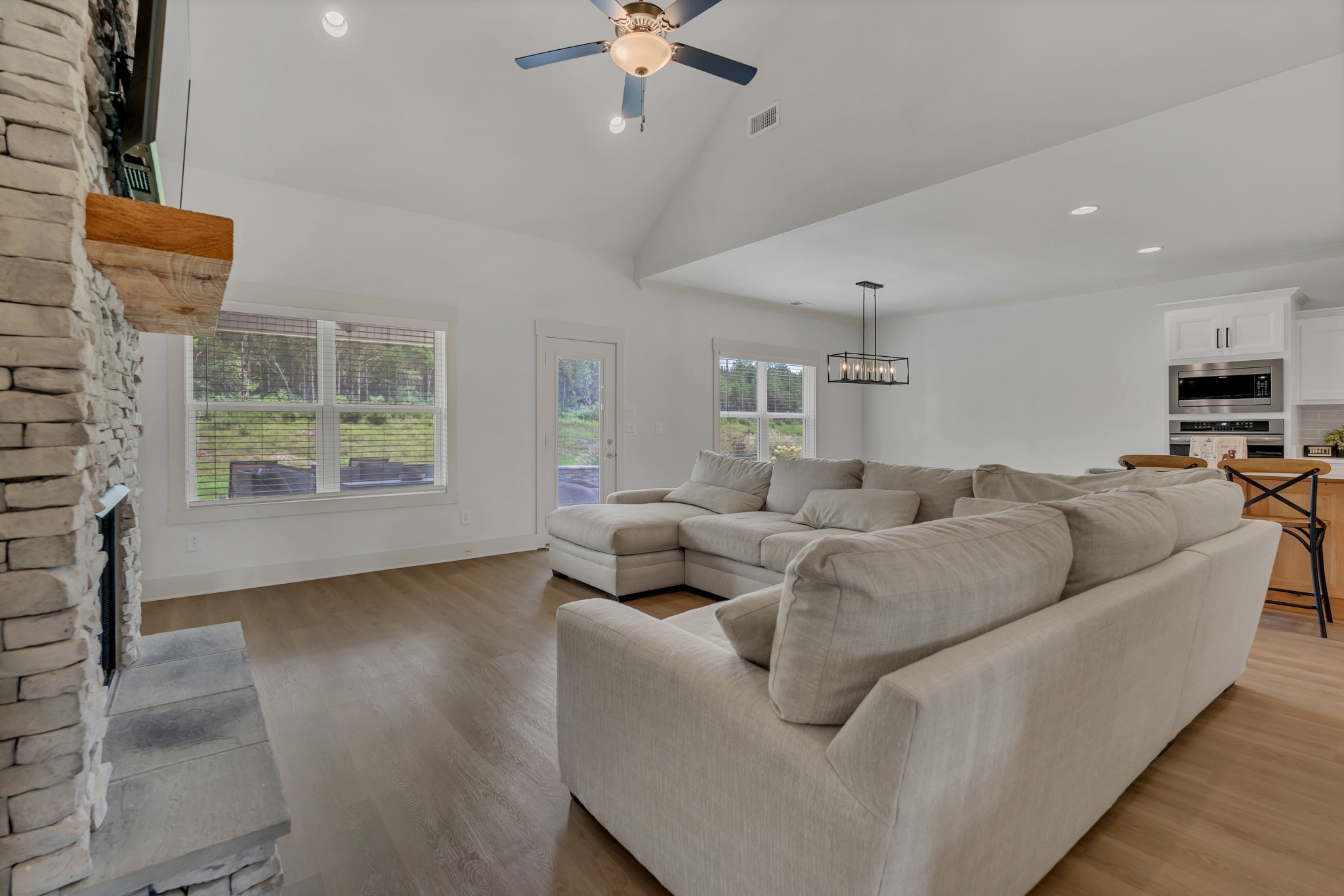 2802 Ella Louise Lane Murfreesboro TN 37130