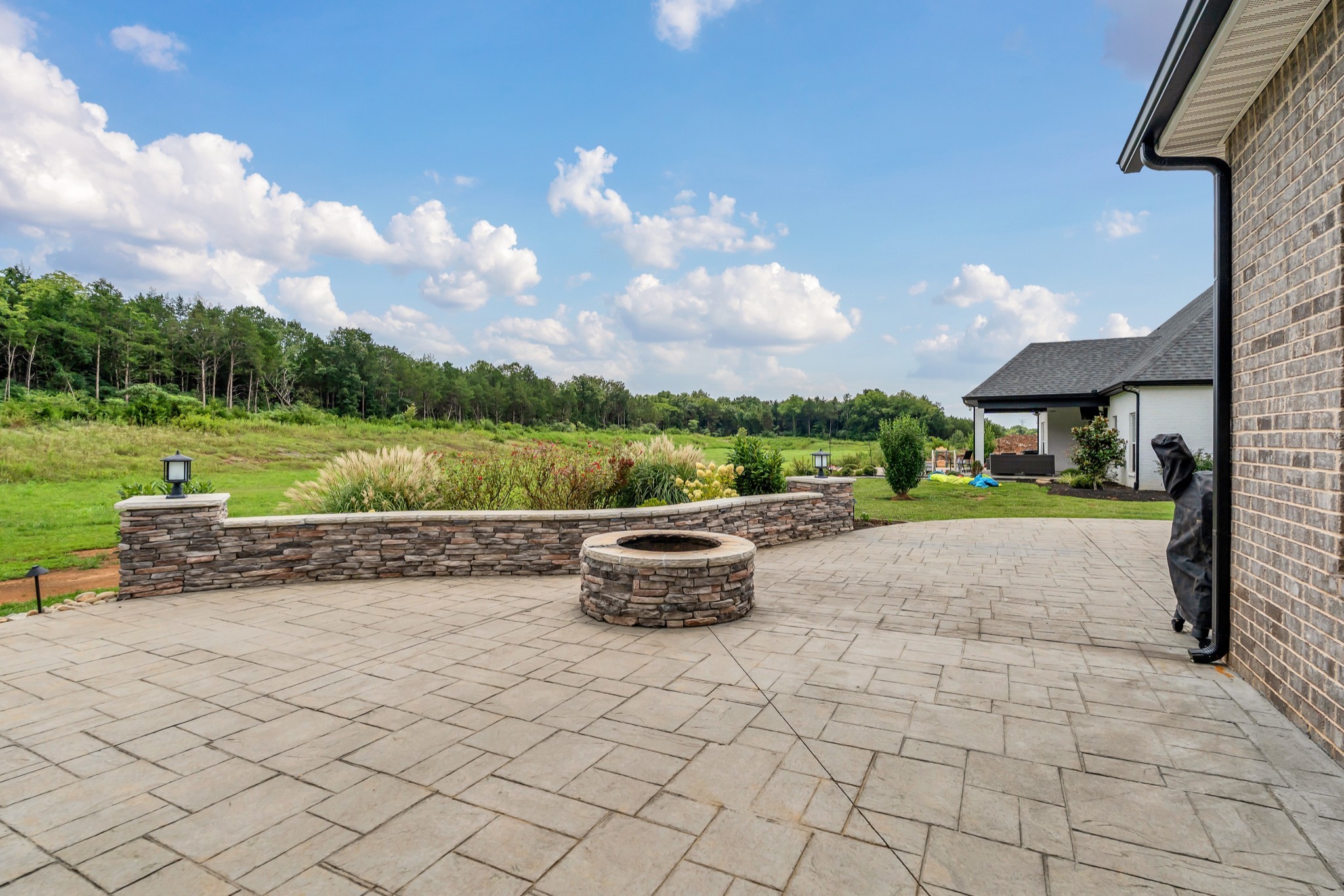 2802 Ella Louise Lane Murfreesboro TN 37130