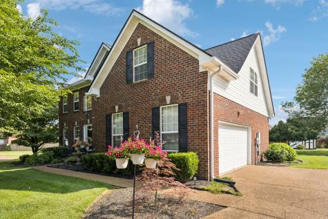 2311 Sunland Court Murfreesboro TN 37128