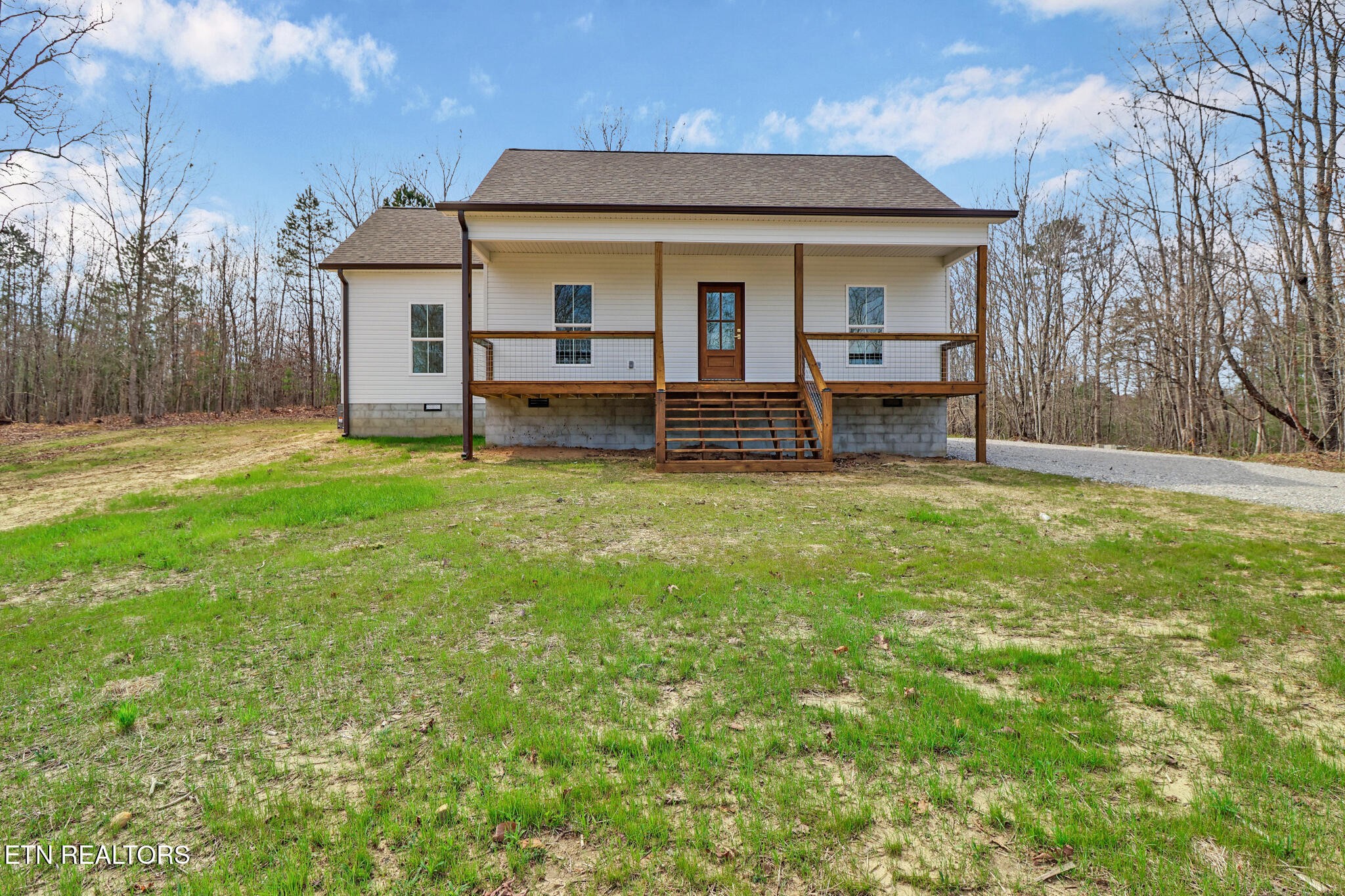 817 Dulog Trail Jamestown TN 38556