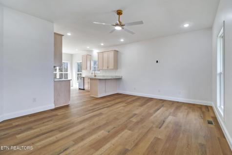 817 Dulog Trail Jamestown TN 38556